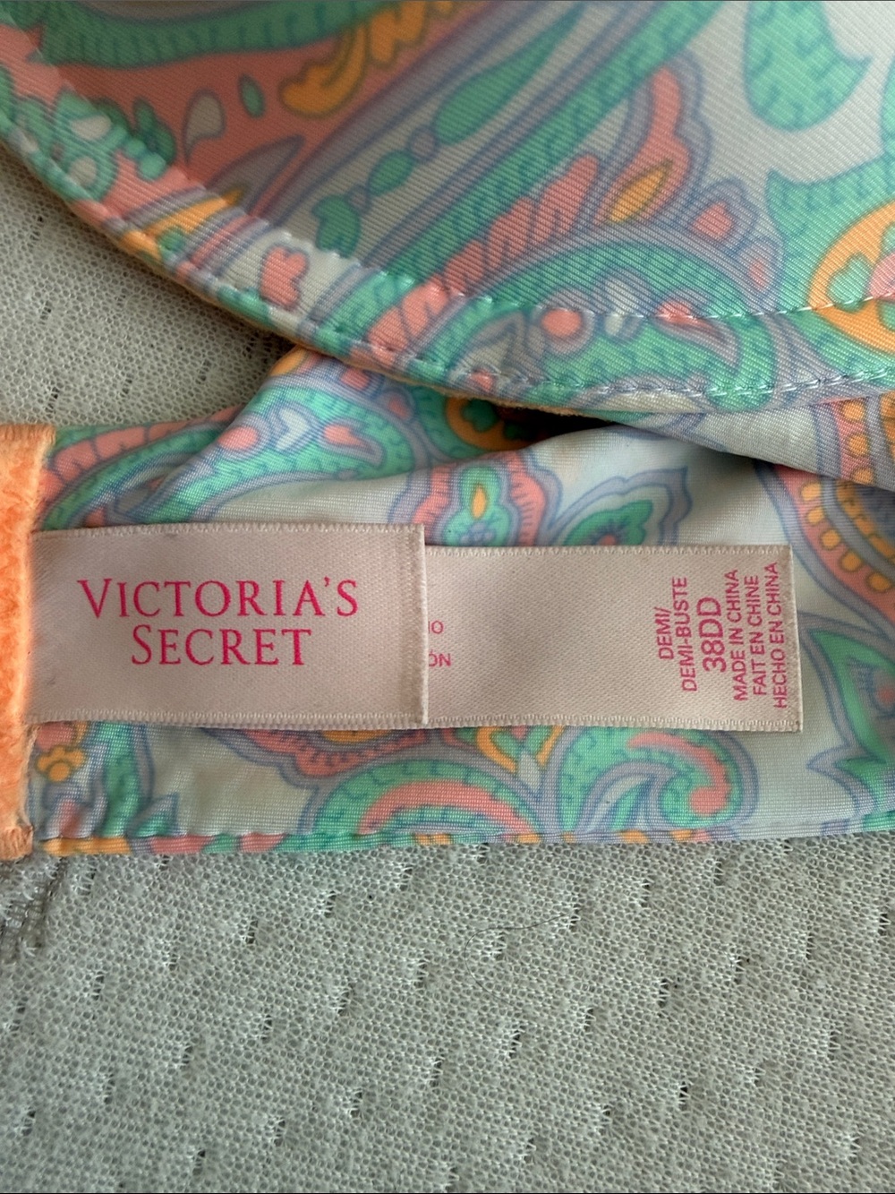 Victoria's Secret Pastel Paisley Bra - Pink, Mint & Peach